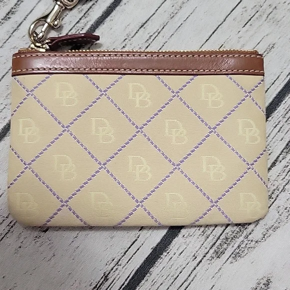 Dooney & Bourke Wristlet - Picture 4 of 12
